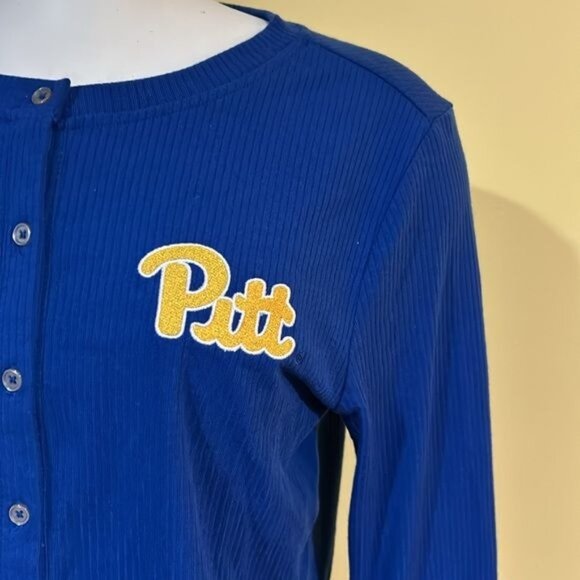 Pitt Panthers Waffle Knit ribbed cropped Cardigan medium NWOT - Picture 3 of 8